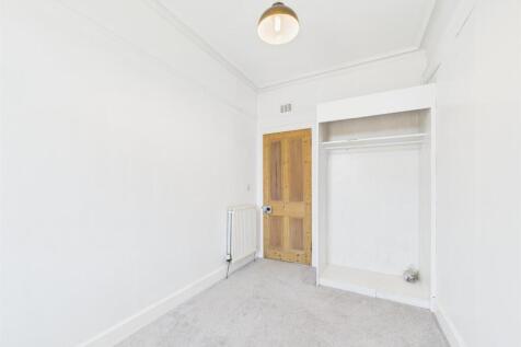 CAM01486G0-PR0674-STILL009.jpg