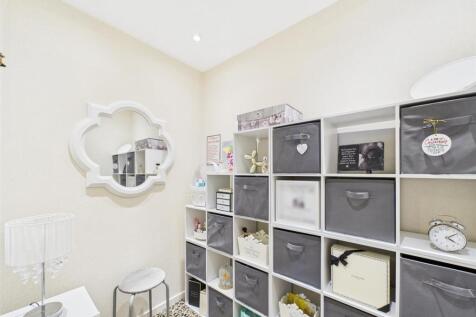 CAM01486G0-PR0678-STILL017.jpg