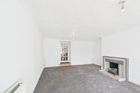 CAM01486G0-PR0688-STILL004.jpg
