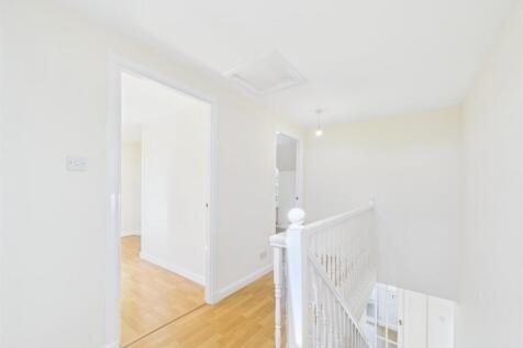 CAM01486G0-PR0709-STILL015.jpg