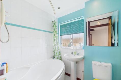 CAM01486G0-PR0758-STILL009.jpg