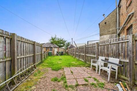 CAM01486G0-PR0791-STILL009.jpg
