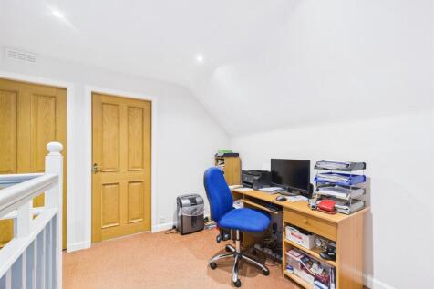 CAM01486G0-PR0869-STILL022.jpg