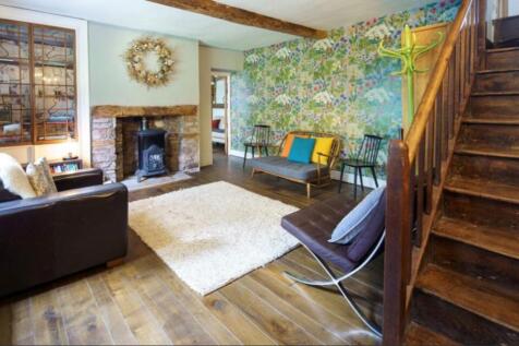 Entrance Hall lounge.jpg