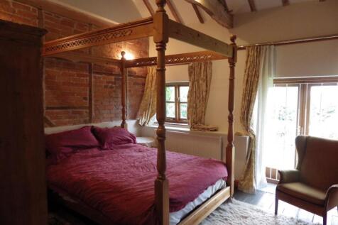 Bedroom 1.JPG