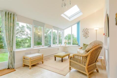 8389762-interior23.jpg