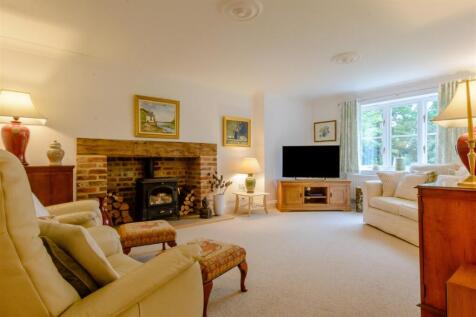 8389762-interior28.jpg