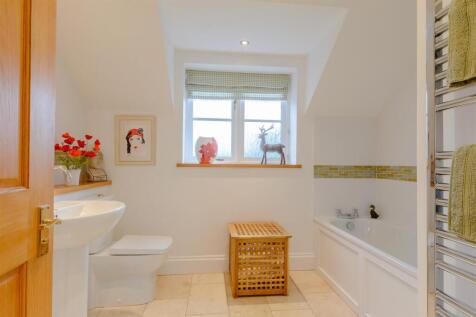 8389762-interior05.jpg