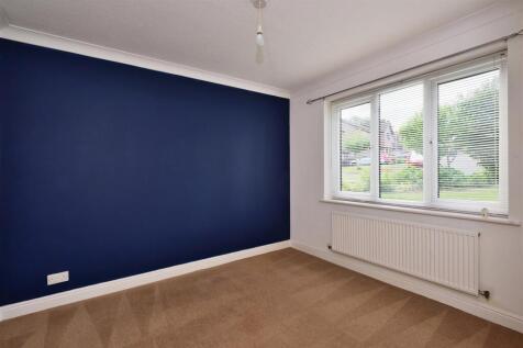 11 Woodfen Crescent (17).jpg
