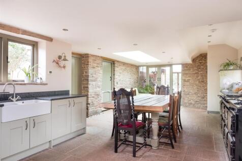 009-LowerLlannonFarm.jpg