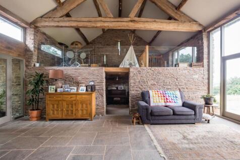 23-LowerLlannonFarm.jpg