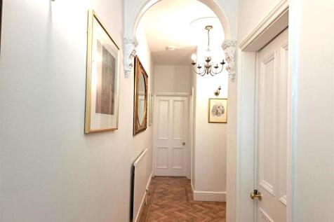 hallway1.jpg
