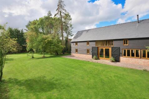 Old Court Barn Brobury (25).jpg