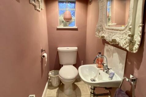 Ground Floor WC