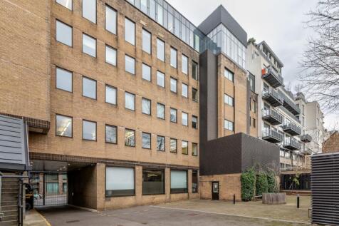 external rear courtyard.jpg