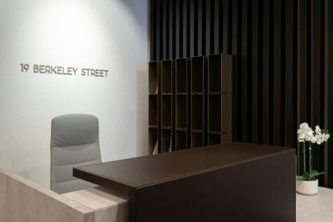 982 05 BERKELEY ST  JT3 LTD.jpg