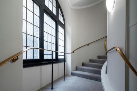 982 07 BERKELEY ST  JT3 LTD.jpg