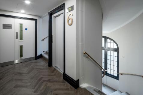 982 08 BERKELEY ST  JT3 LTD.jpg