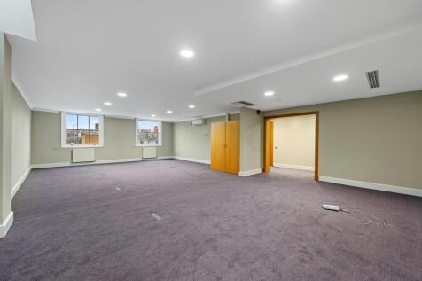 11 Connaught Place  4th floor.JPG