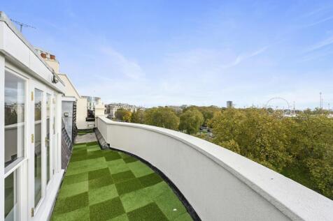 11 Connaught Place  5th floor Terrace Outlook.JPG