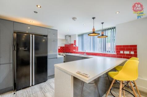 Living Room/Kitchen