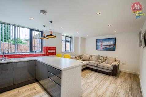 Living Room/Kitchen