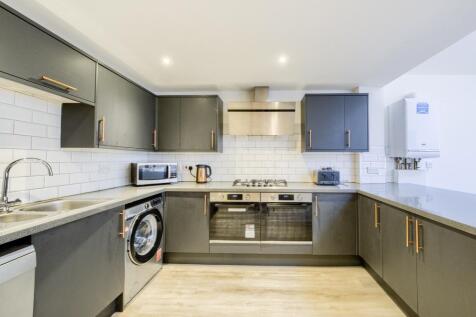 Living Room/ Kitchen