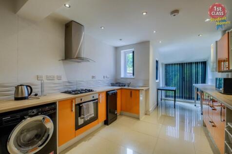 Kitchen/Living Room 