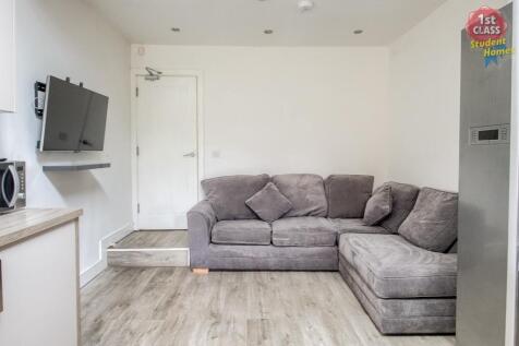 Kitchen/ Living Room