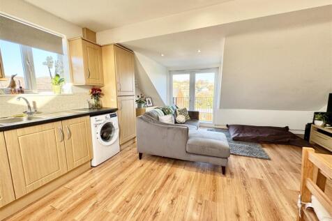 OPEN PLAN LOUNGE DINING KITCHEN