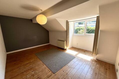 Bedroom 3.JPG