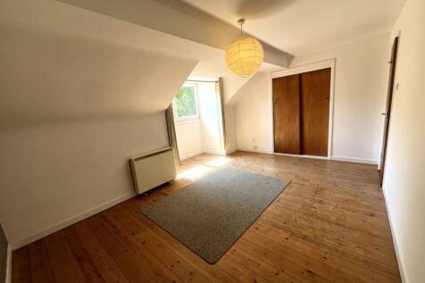 Bedroom 3.JPG