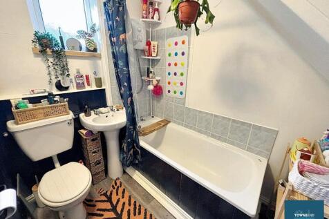 Bathroom.jpg