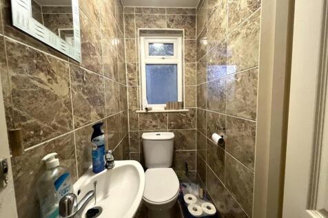 Toilet.jpeg