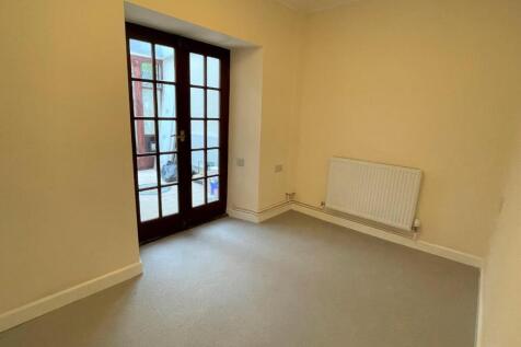 dining room.JPG