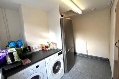 Utility Room.JPG