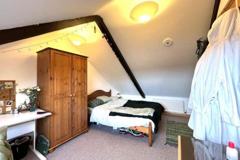Attic Bedroom .JPG