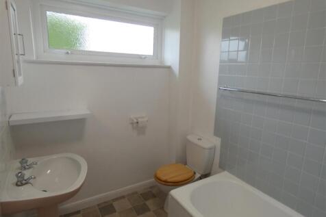 Bathroom.JPG