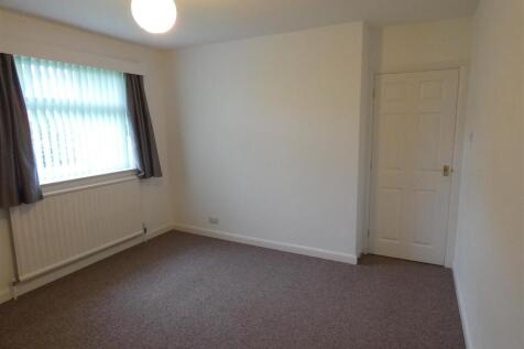back bedroom.JPG