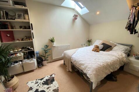 Bedroom two (Double Bedroom)