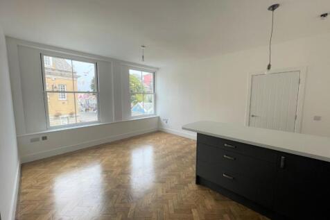 Kitchen Living...jpeg