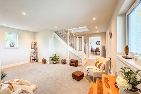 Hallway/Sitting Area