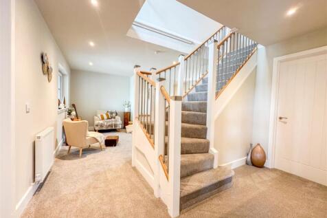 Hallway/Sitting Area
