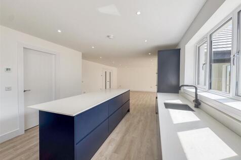 Kitchen/Dine/Family