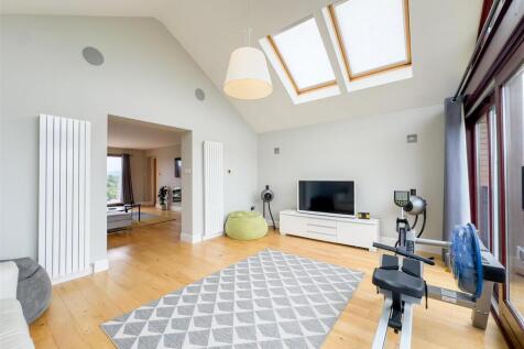 Upstairs Lounge