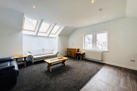 Lounge/Kitchen