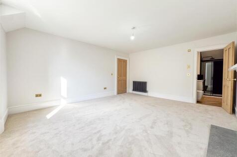 Master/En-Suite
