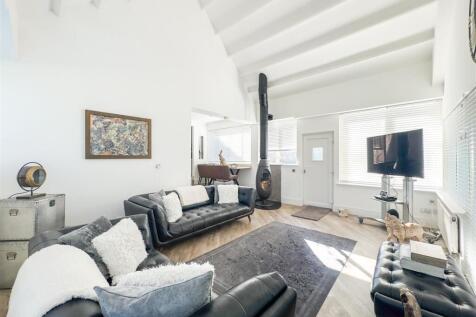 Family/Sun Room