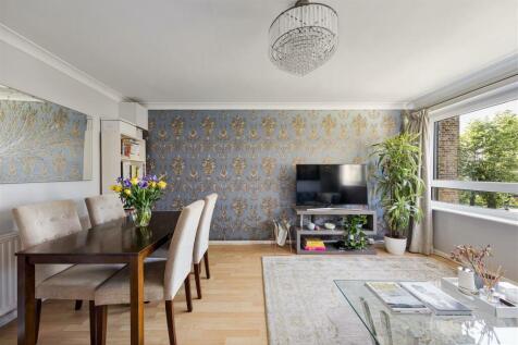 Castle Avenue E4