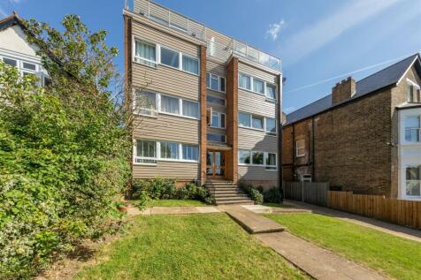 Castle Avenue E4